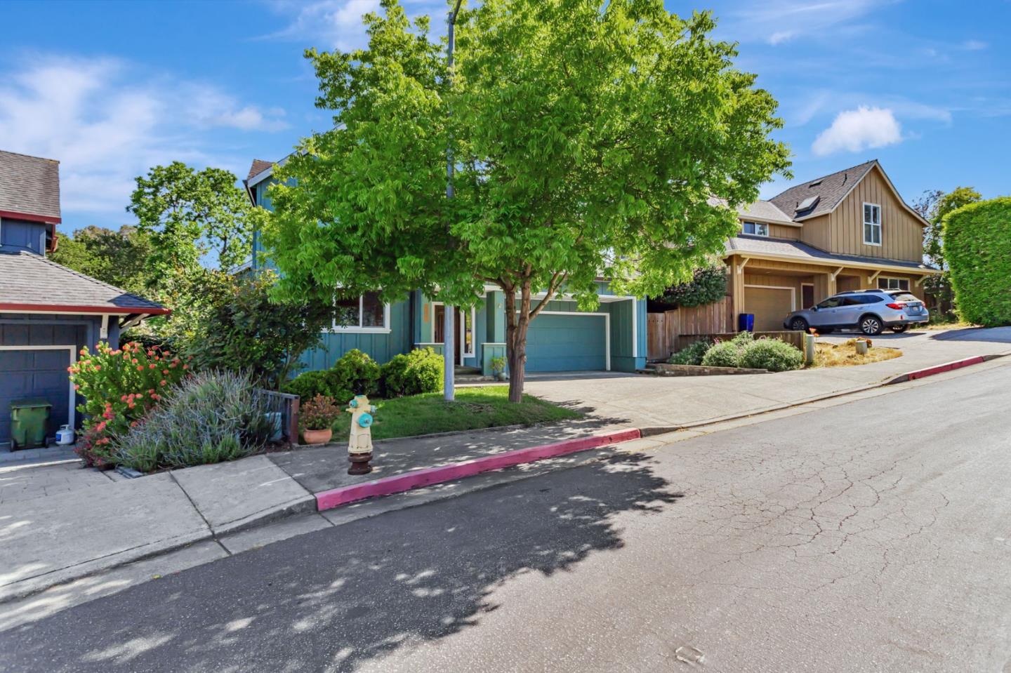 Detail Gallery Image 2 of 80 For 2604 La Paloma Ln, Santa Cruz,  CA 95062 - 3 Beds | 2/1 Baths