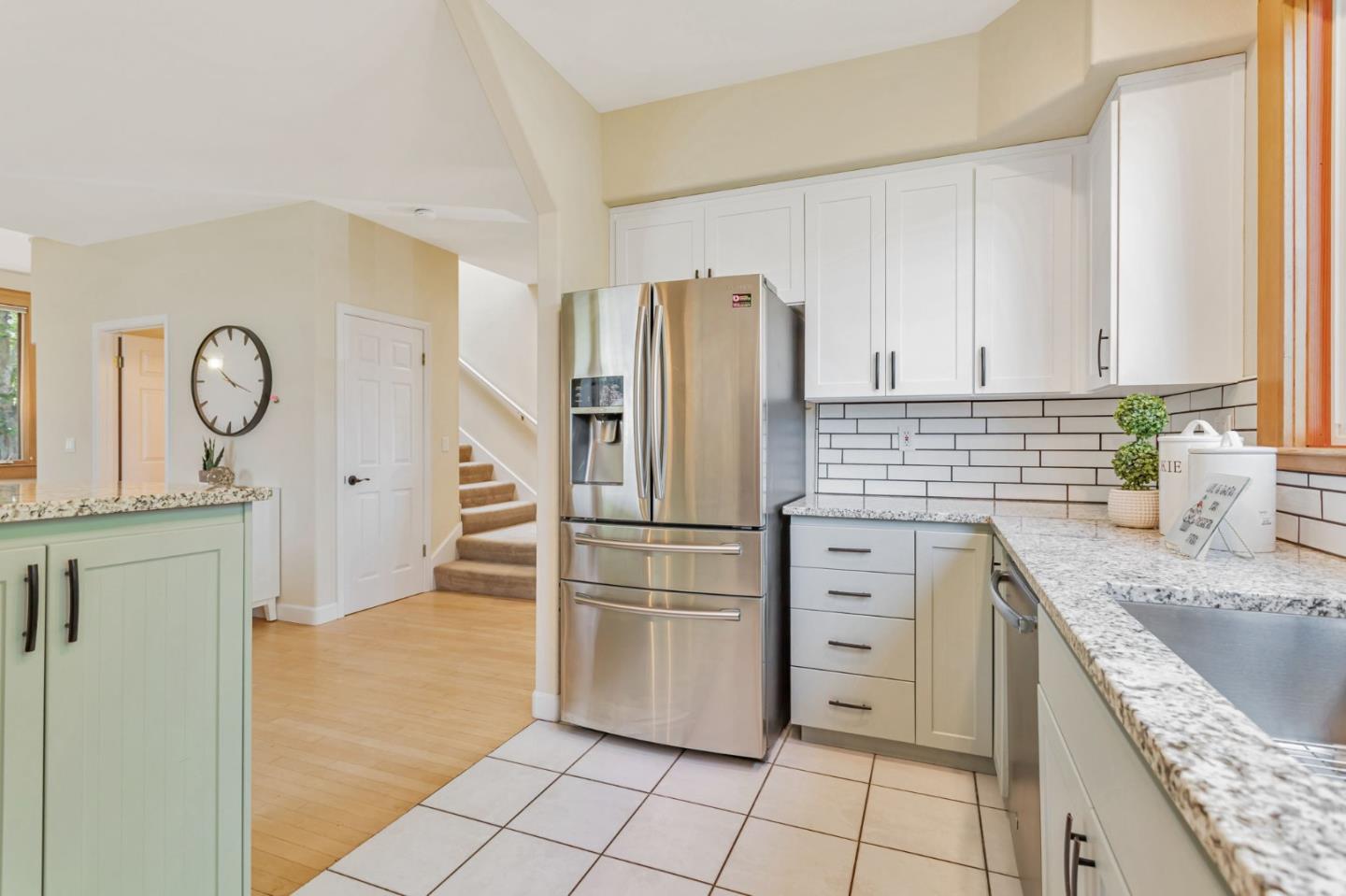 Detail Gallery Image 24 of 80 For 2604 La Paloma Ln, Santa Cruz,  CA 95062 - 3 Beds | 2/1 Baths