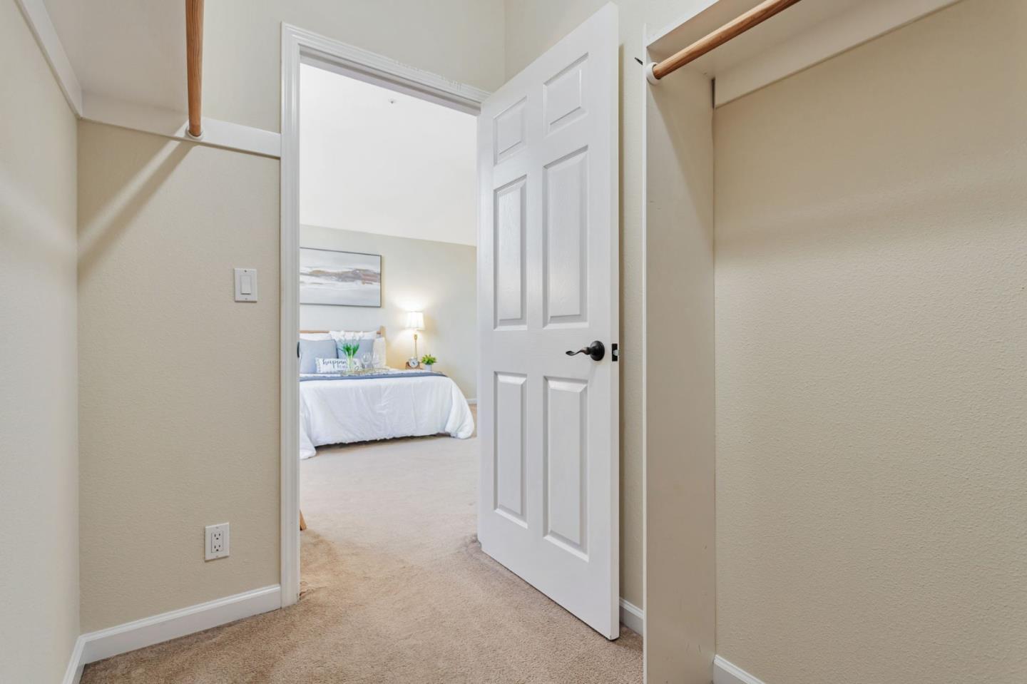 Detail Gallery Image 44 of 80 For 2604 La Paloma Ln, Santa Cruz,  CA 95062 - 3 Beds | 2/1 Baths