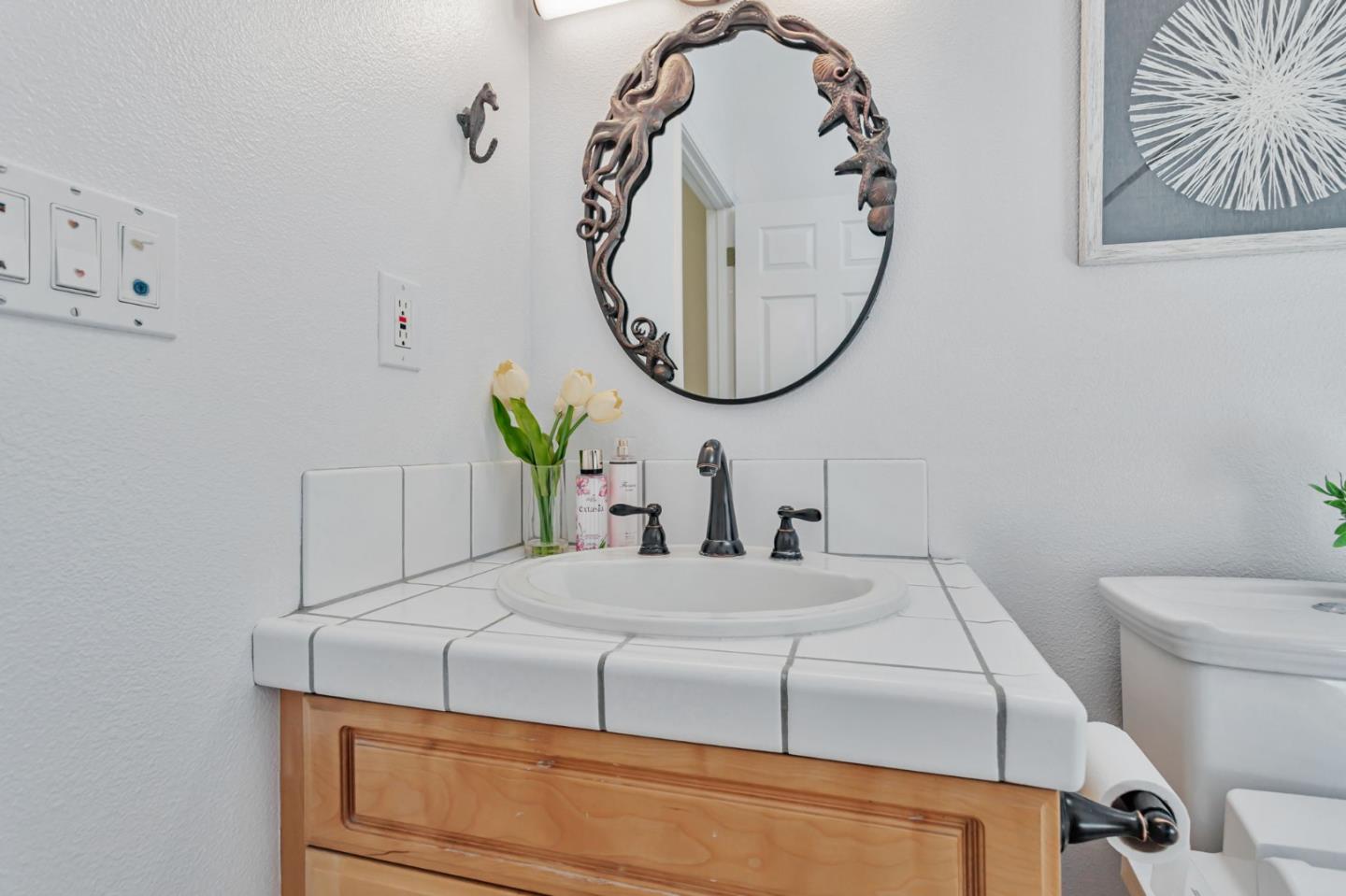 Detail Gallery Image 60 of 80 For 2604 La Paloma Ln, Santa Cruz,  CA 95062 - 3 Beds | 2/1 Baths