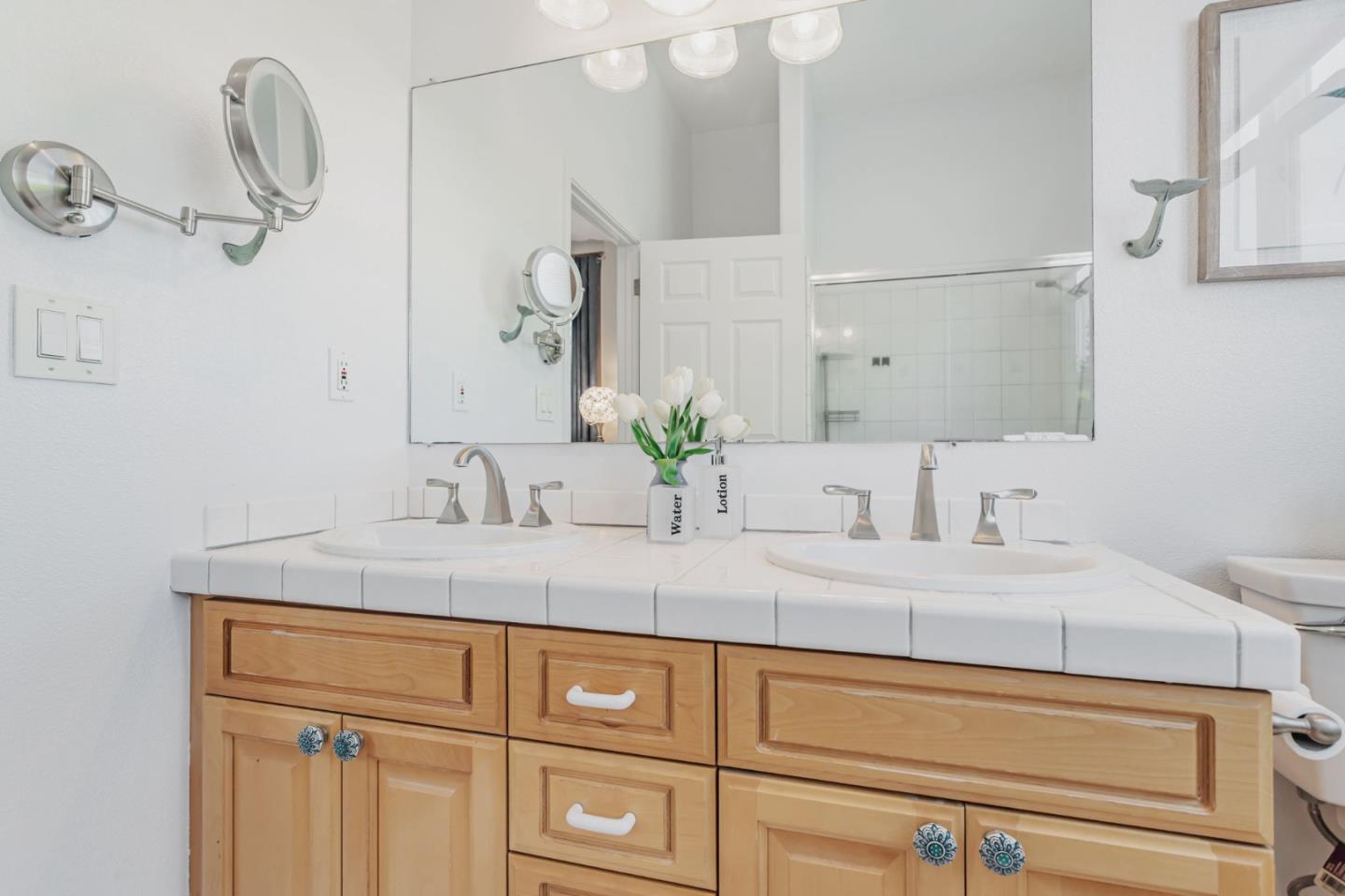 Detail Gallery Image 63 of 80 For 2604 La Paloma Ln, Santa Cruz,  CA 95062 - 3 Beds | 2/1 Baths