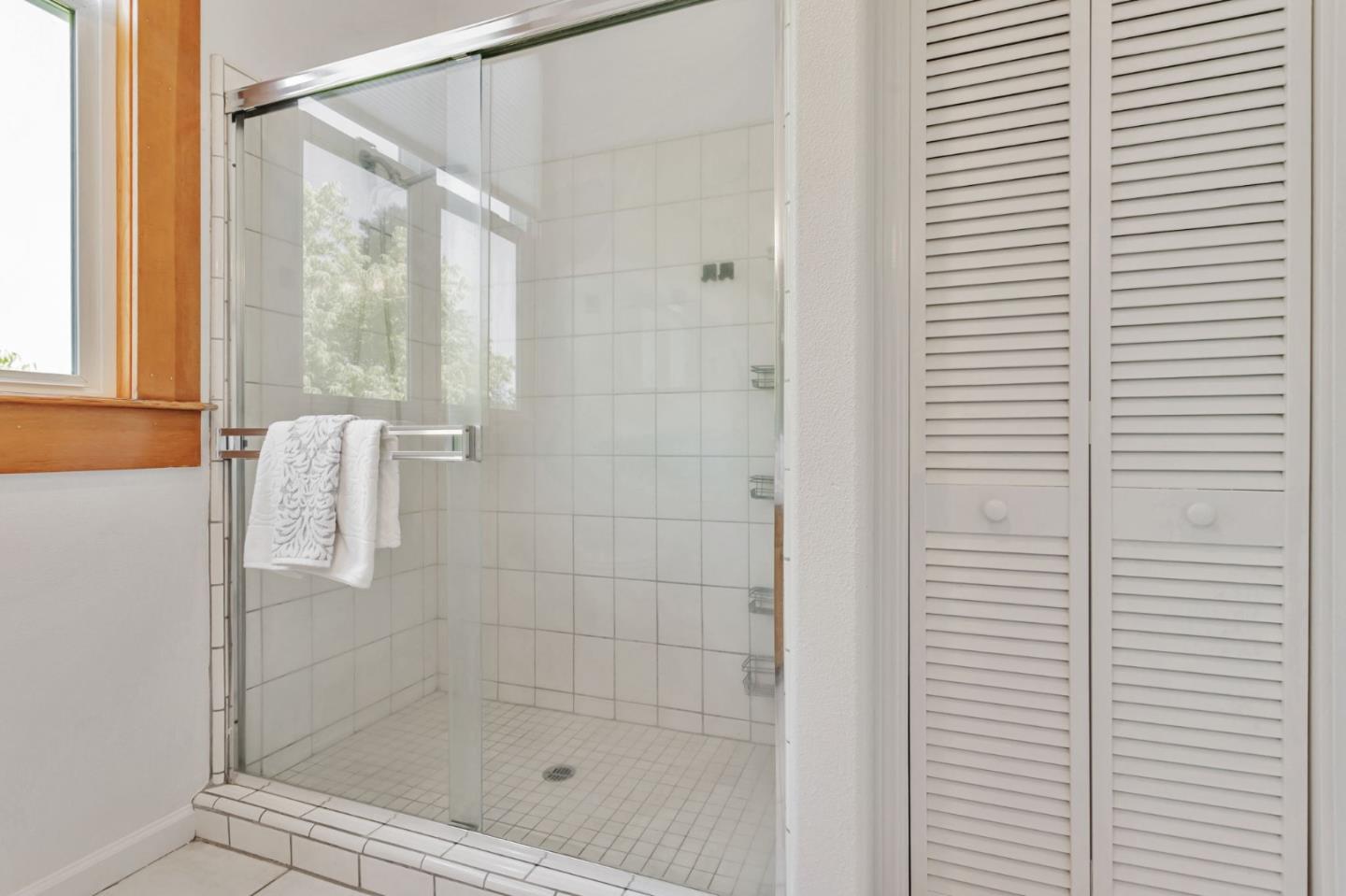 Detail Gallery Image 66 of 80 For 2604 La Paloma Ln, Santa Cruz,  CA 95062 - 3 Beds | 2/1 Baths