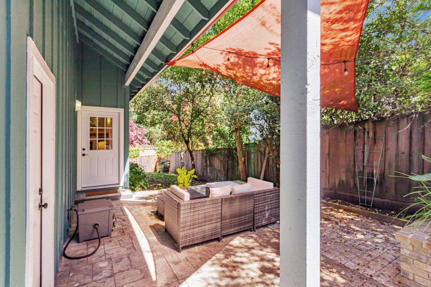 Detail Gallery Image 71 of 80 For 2604 La Paloma Ln, Santa Cruz,  CA 95062 - 3 Beds | 2/1 Baths