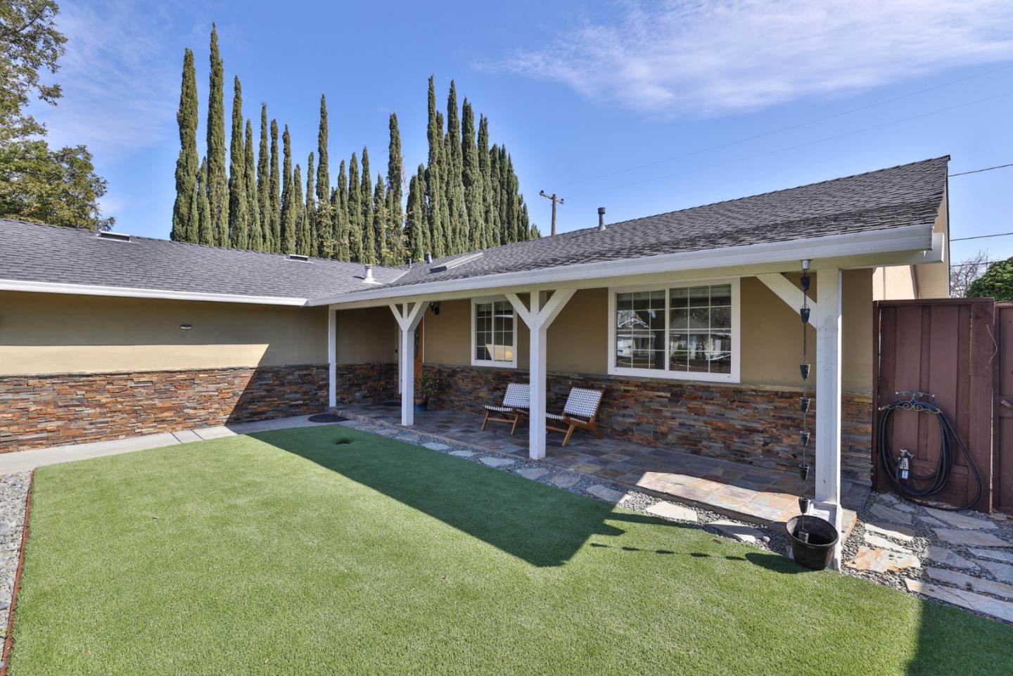 Detail Gallery Image 4 of 30 For 3370 Jennifer Way, San Jose,  CA 95124 - 3 Beds | 2 Baths