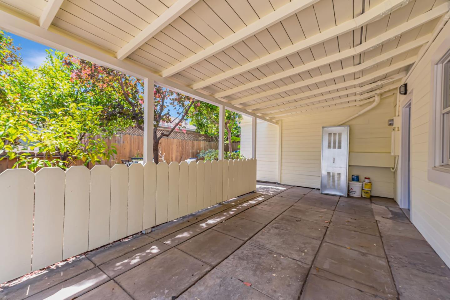 Detail Gallery Image 20 of 26 For 545 W Dana St, Mountain View,  CA 94041 - 2 Beds | 1/1 Baths