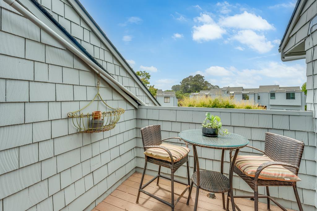 Detail Gallery Image 18 of 41 For 1609 Taylor Ln, Santa Cruz,  CA 95062 - 2 Beds | 1 Baths