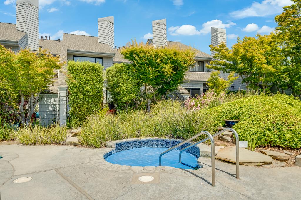 Detail Gallery Image 28 of 41 For 1609 Taylor Ln, Santa Cruz,  CA 95062 - 2 Beds | 1 Baths