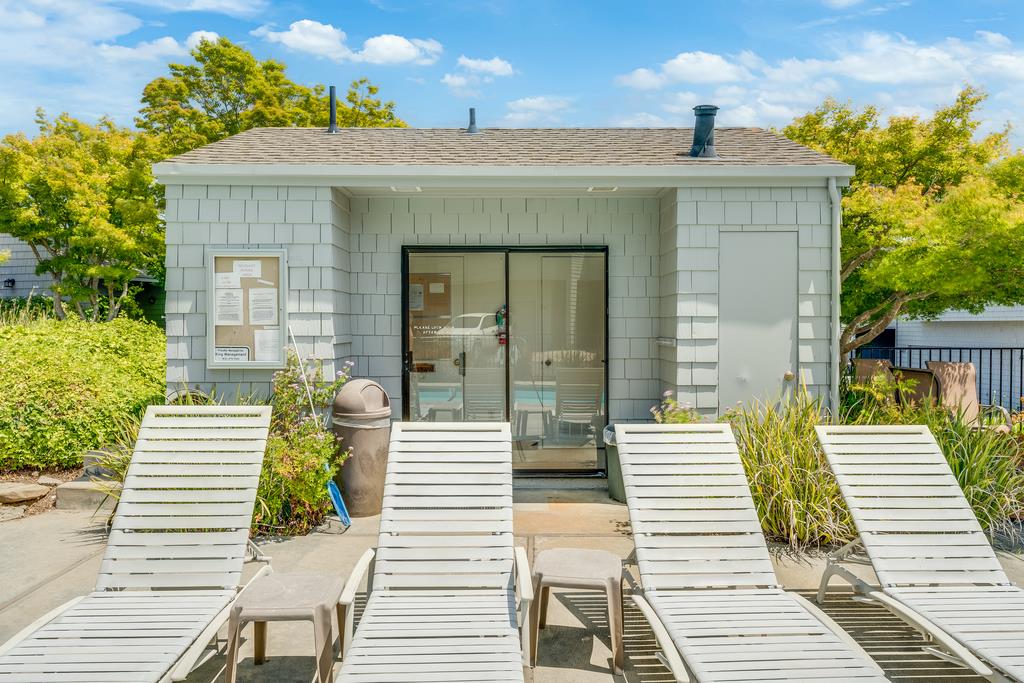 Detail Gallery Image 29 of 41 For 1609 Taylor Ln, Santa Cruz,  CA 95062 - 2 Beds | 1 Baths