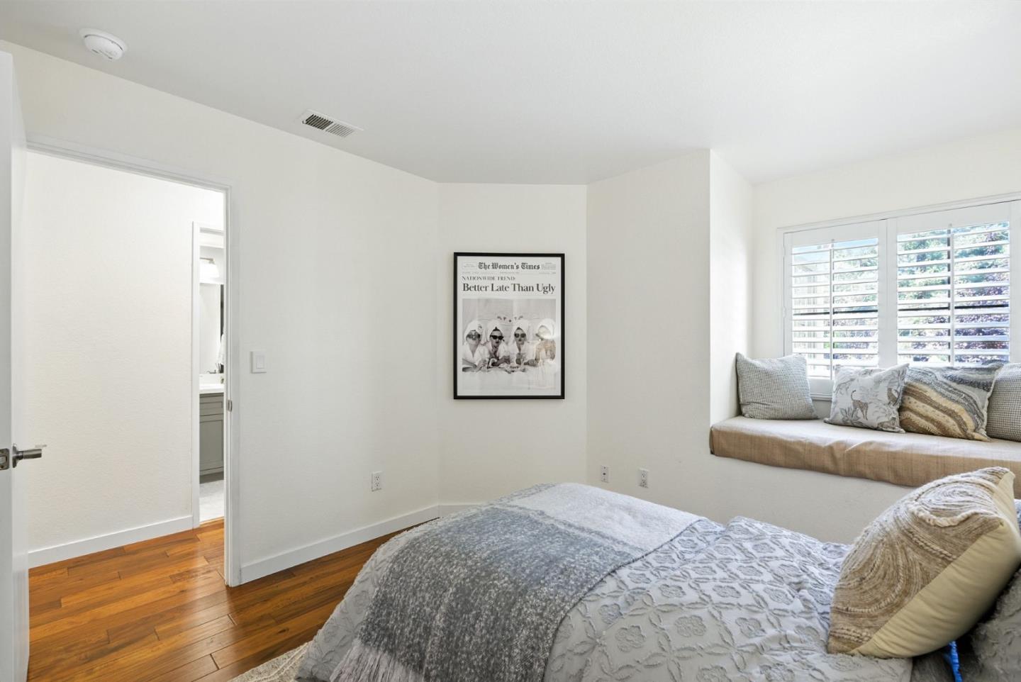Detail Gallery Image 17 of 30 For 2074 Foxhall Loop, San Jose,  CA 95125 - 2 Beds | 1/1 Baths