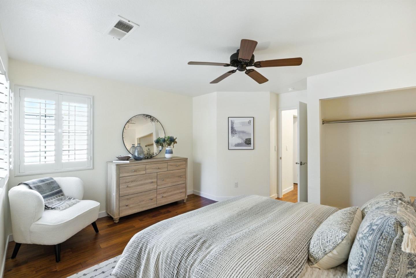 Detail Gallery Image 23 of 30 For 2074 Foxhall Loop, San Jose,  CA 95125 - 2 Beds | 1/1 Baths
