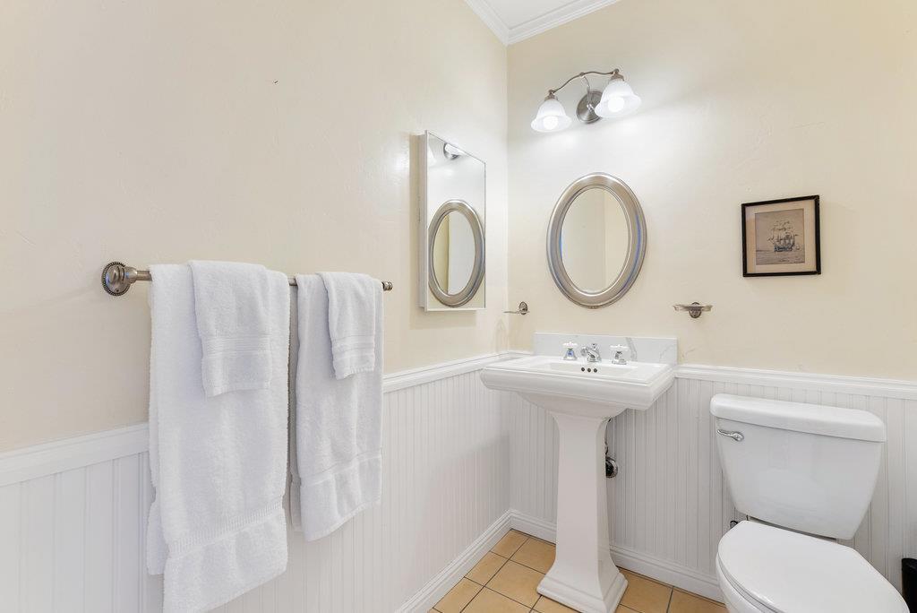 Detail Gallery Image 21 of 38 For 325 Beach Dr, Aptos,  CA 95003 - 4 Beds | 2/1 Baths