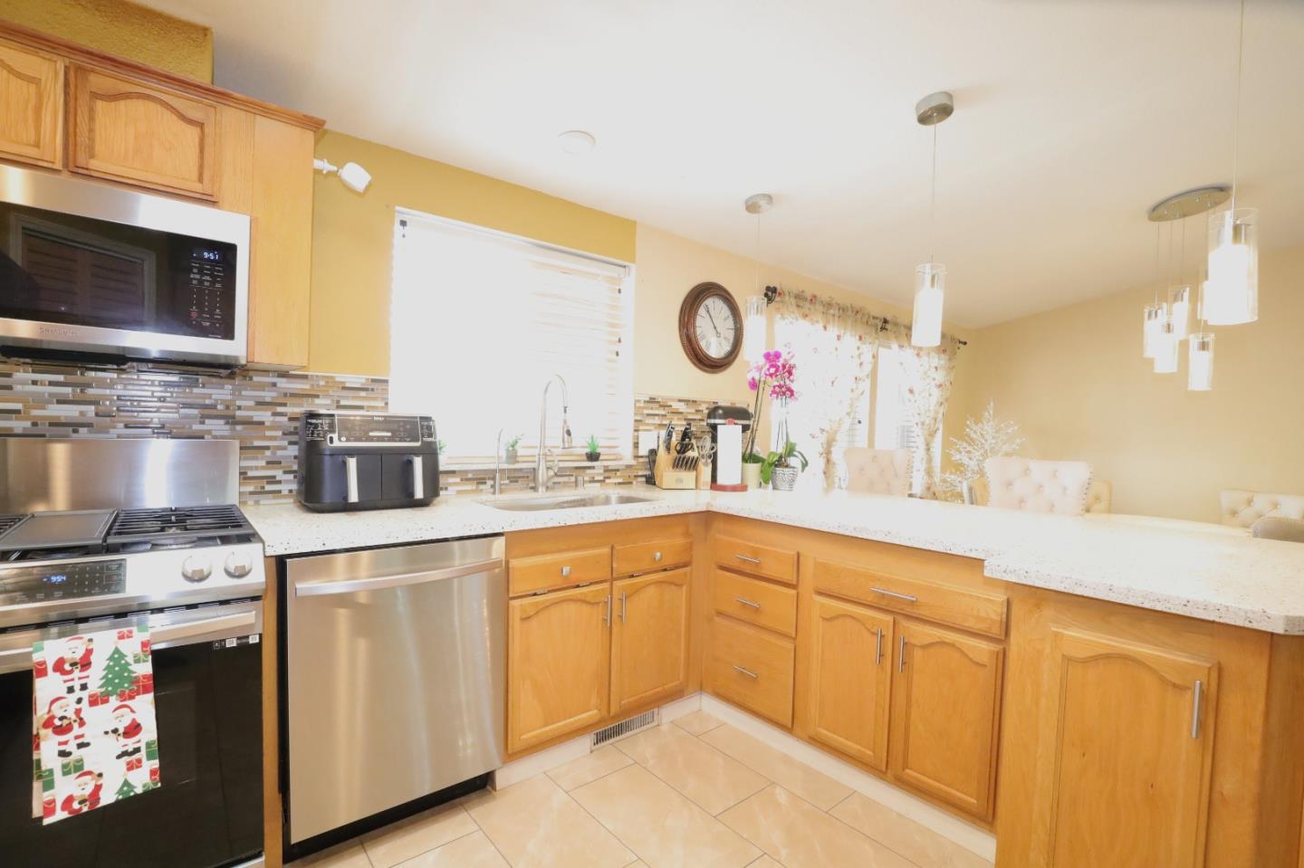 Detail Gallery Image 10 of 61 For 165 Blossom Hl #104,  San Jose,  CA 95123 - 3 Beds | 2 Baths