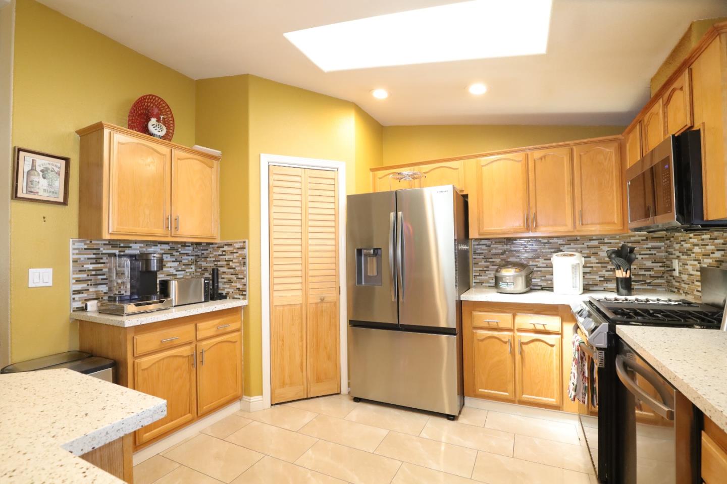 Detail Gallery Image 41 of 61 For 165 Blossom Hl #104,  San Jose,  CA 95123 - 3 Beds | 2 Baths