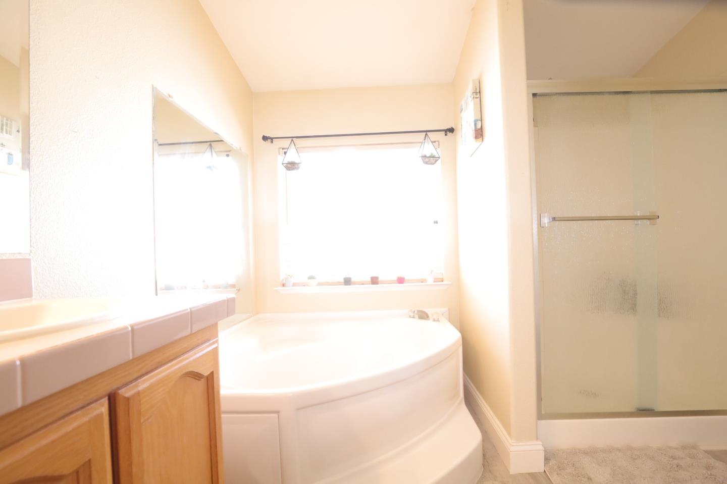 Detail Gallery Image 54 of 61 For 165 Blossom Hl #104,  San Jose,  CA 95123 - 3 Beds | 2 Baths