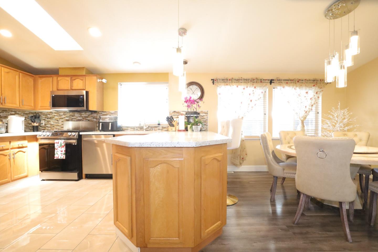 Detail Gallery Image 57 of 61 For 165 Blossom Hl #104,  San Jose,  CA 95123 - 3 Beds | 2 Baths