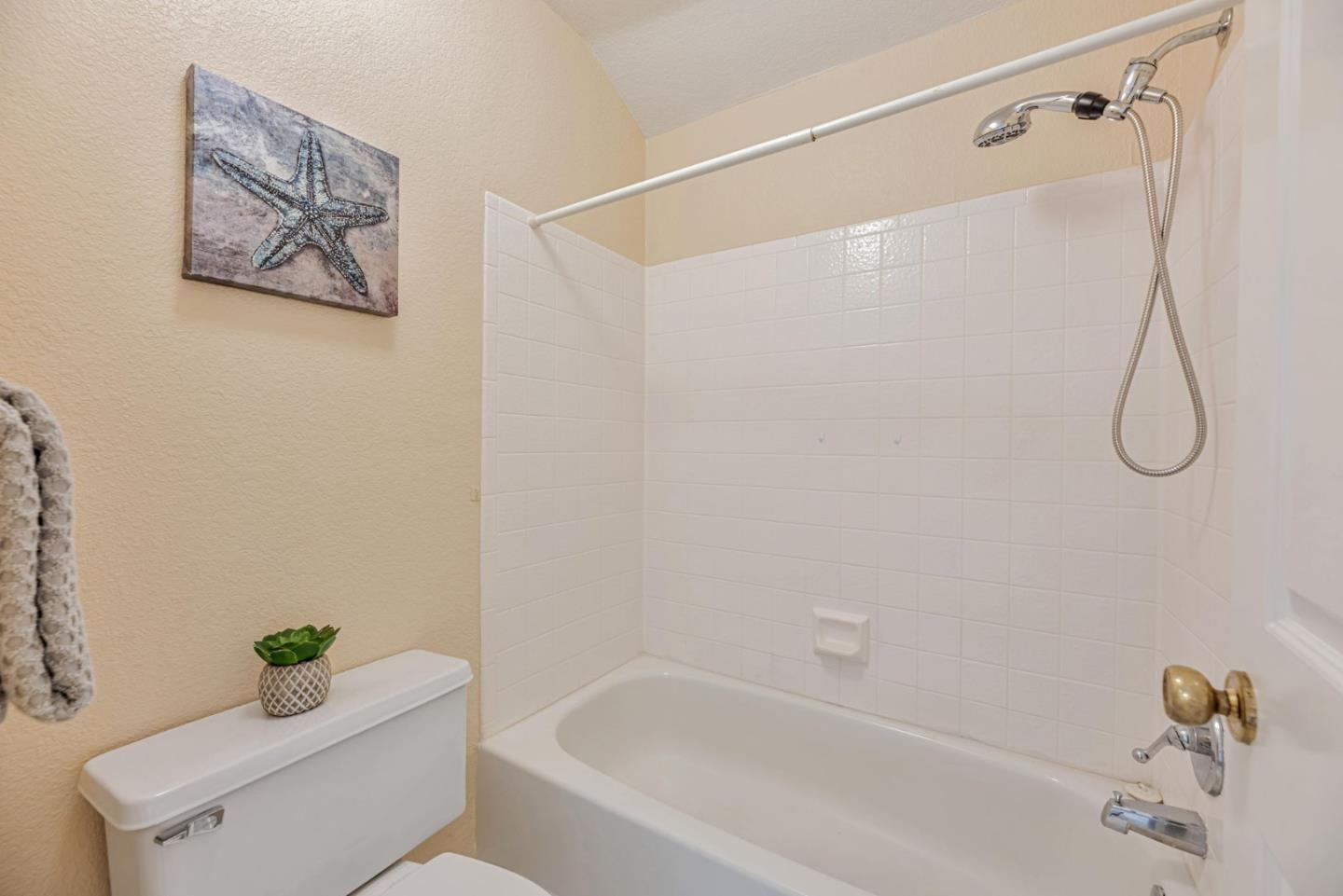 Detail Gallery Image 21 of 44 For 110 Cityview Dr, Daly City,  CA 94014 - 2 Beds | 3 Baths