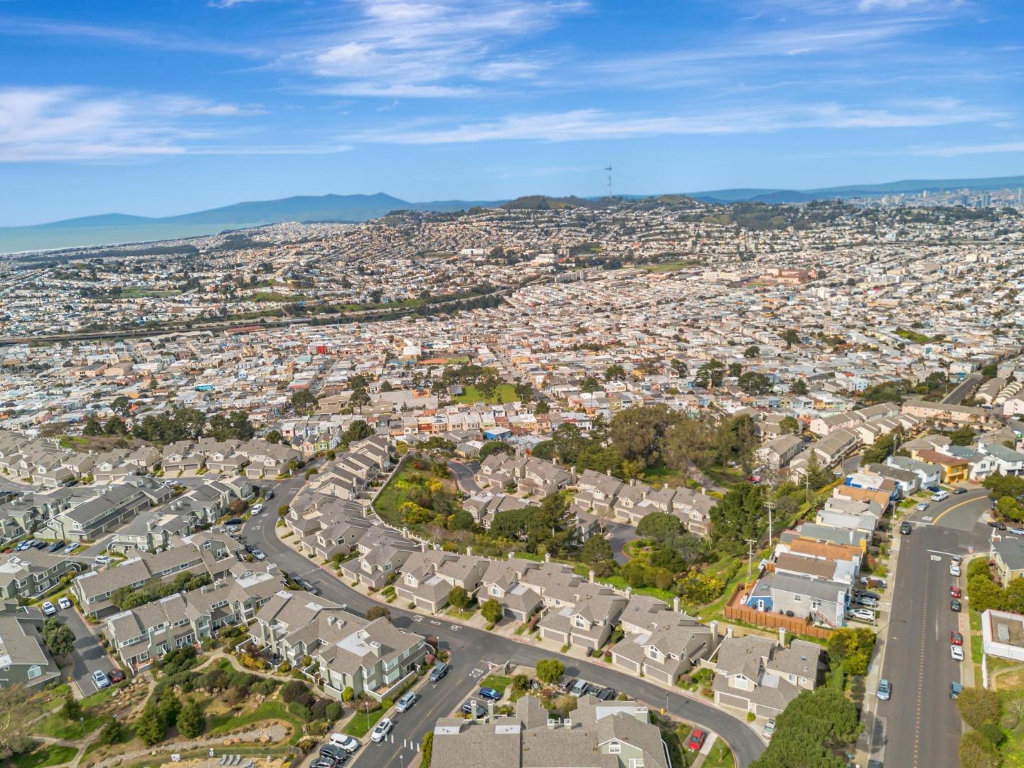 Detail Gallery Image 39 of 44 For 110 Cityview Dr, Daly City,  CA 94014 - 2 Beds | 3 Baths