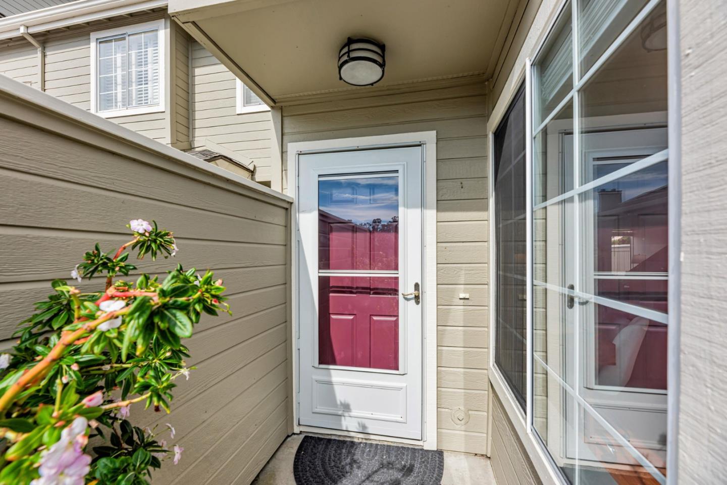 Detail Gallery Image 5 of 44 For 110 Cityview Dr, Daly City,  CA 94014 - 2 Beds | 3 Baths