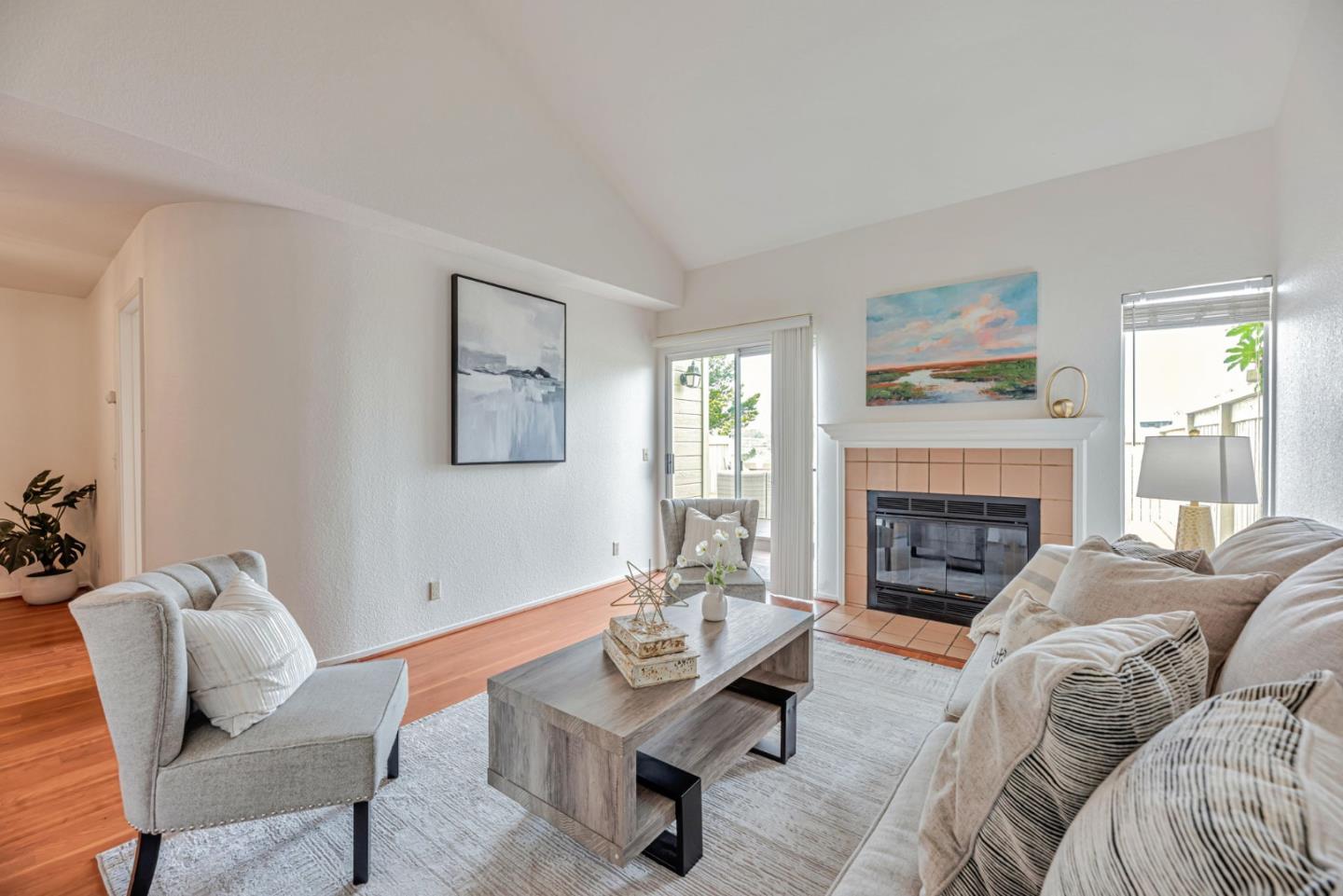 Detail Gallery Image 8 of 44 For 110 Cityview Dr, Daly City,  CA 94014 - 2 Beds | 3 Baths