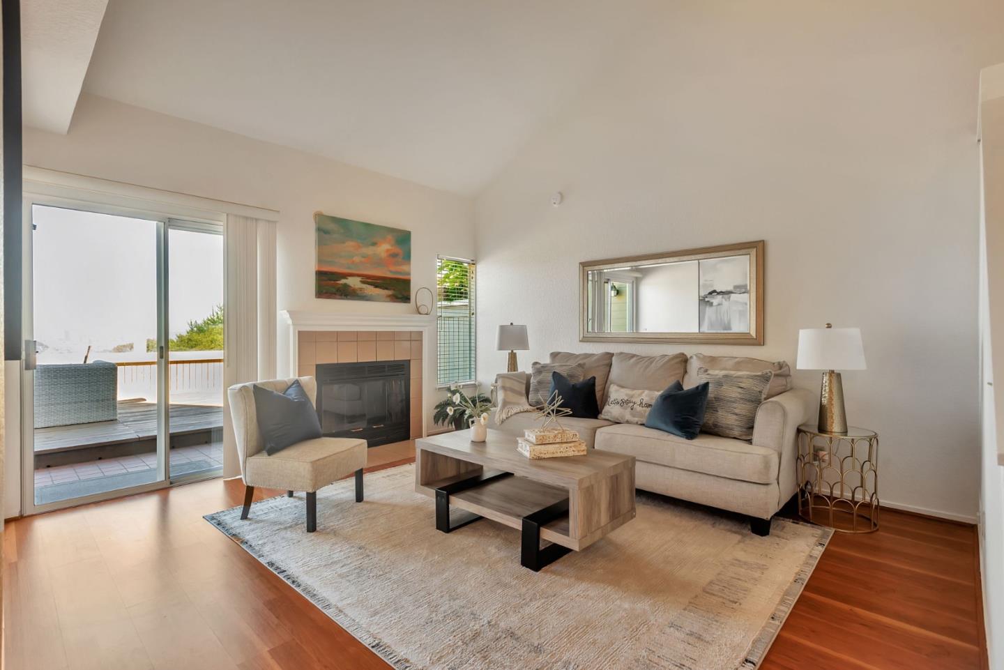 Detail Gallery Image 9 of 44 For 110 Cityview Dr, Daly City,  CA 94014 - 2 Beds | 3 Baths