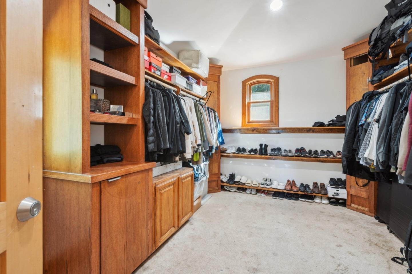 Detail Gallery Image 32 of 51 For 24541 Miller Hill Rd, Los Gatos,  CA 95033 - 5 Beds | 5/1 Baths