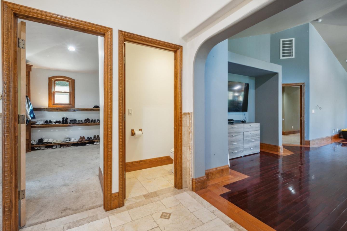 Detail Gallery Image 33 of 51 For 24541 Miller Hill Rd, Los Gatos,  CA 95033 - 5 Beds | 5/1 Baths