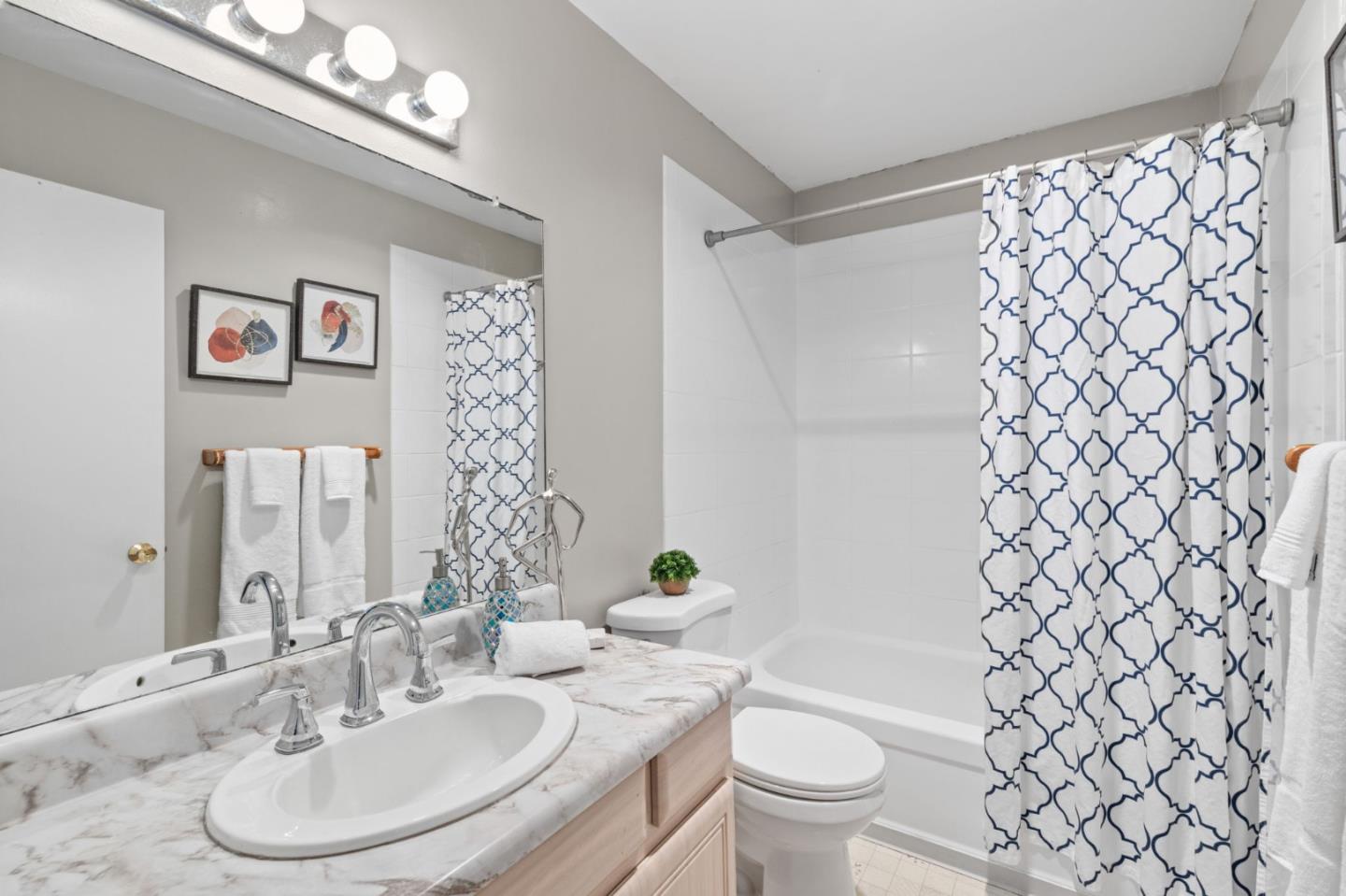 Detail Gallery Image 18 of 26 For 1544 Glenpine Dr, San Jose,  CA 95125 - 3 Beds | 2/1 Baths