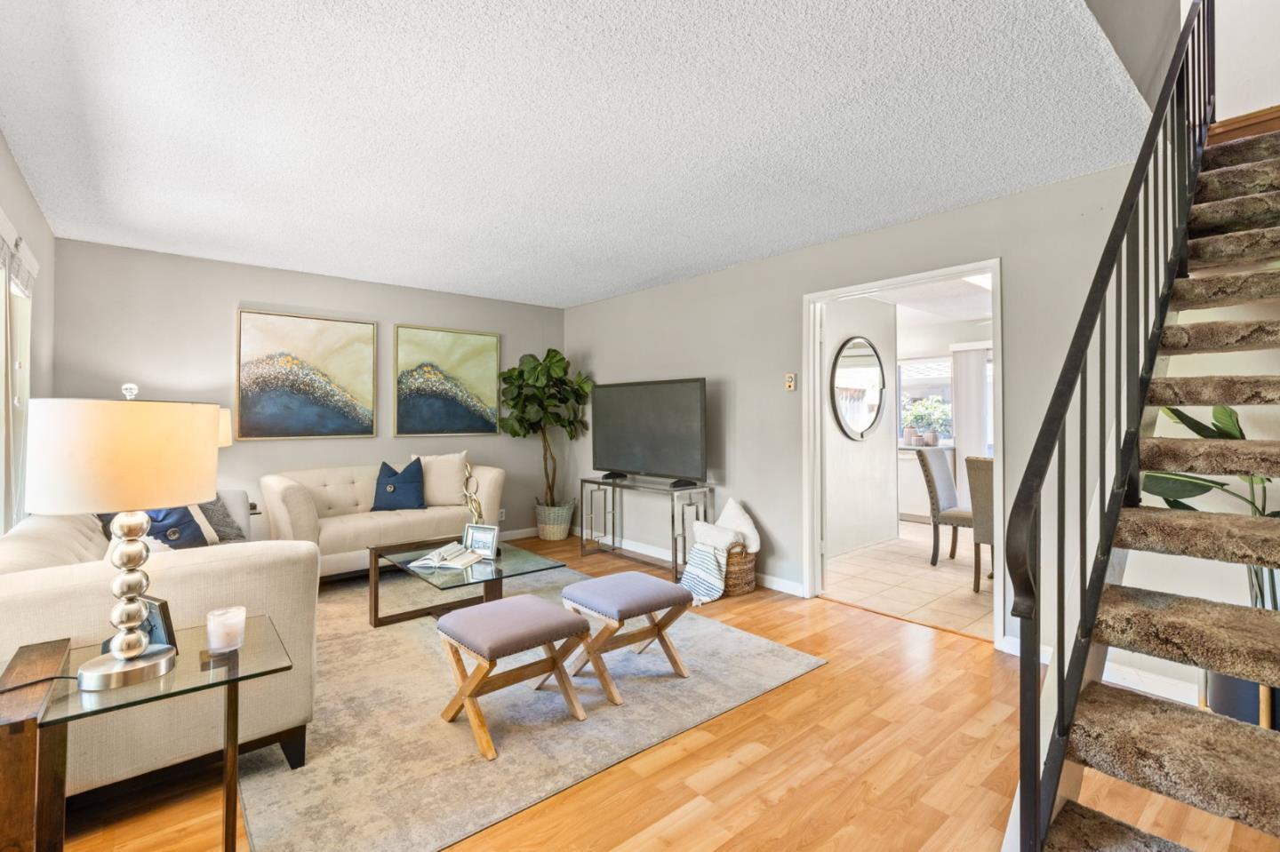 Detail Gallery Image 4 of 26 For 1544 Glenpine Dr, San Jose,  CA 95125 - 3 Beds | 2/1 Baths