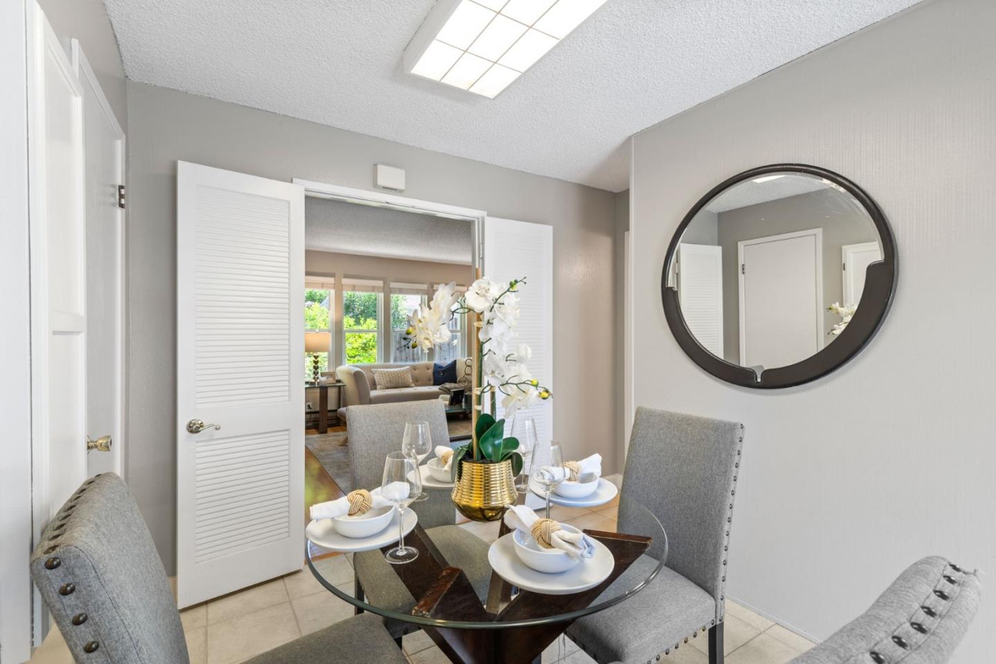 Detail Gallery Image 8 of 26 For 1544 Glenpine Dr, San Jose,  CA 95125 - 3 Beds | 2/1 Baths