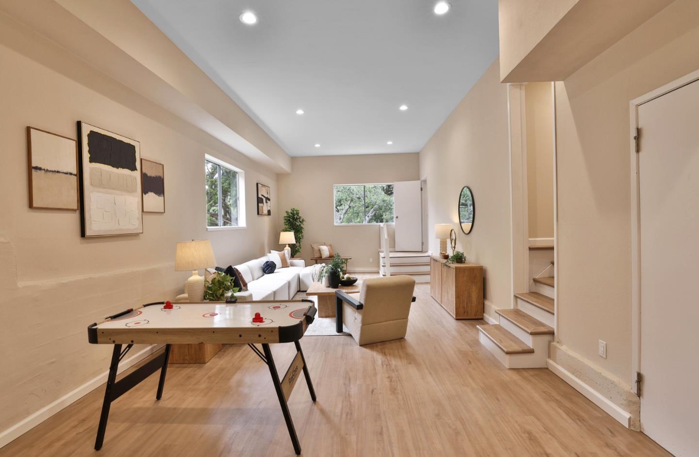 Detail Gallery Image 24 of 40 For 1815 Woodhaven Way, Oakland,  CA 94611 - 6 Beds | 2/2 Baths