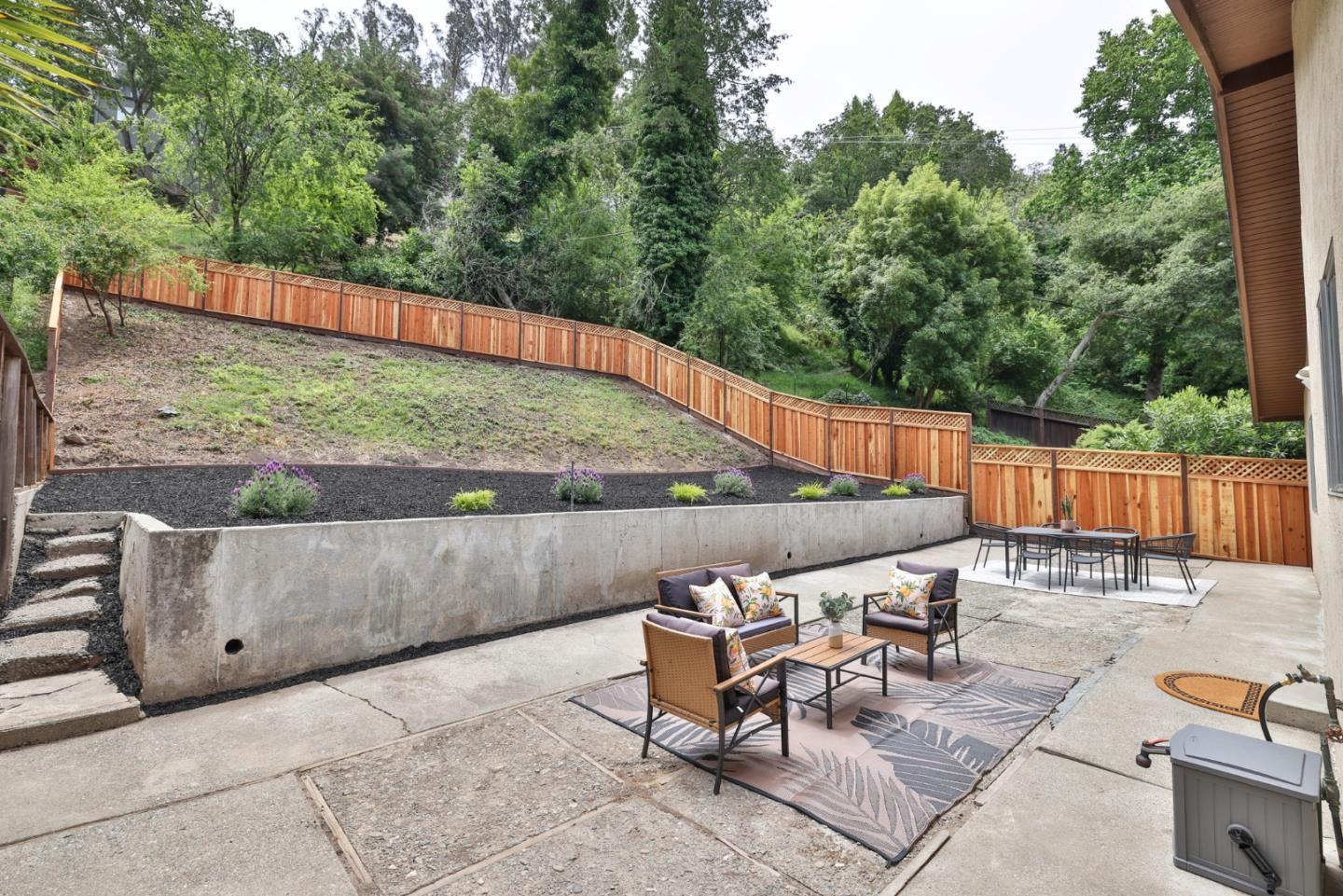 Detail Gallery Image 28 of 40 For 1815 Woodhaven Way, Oakland,  CA 94611 - 6 Beds | 2/2 Baths