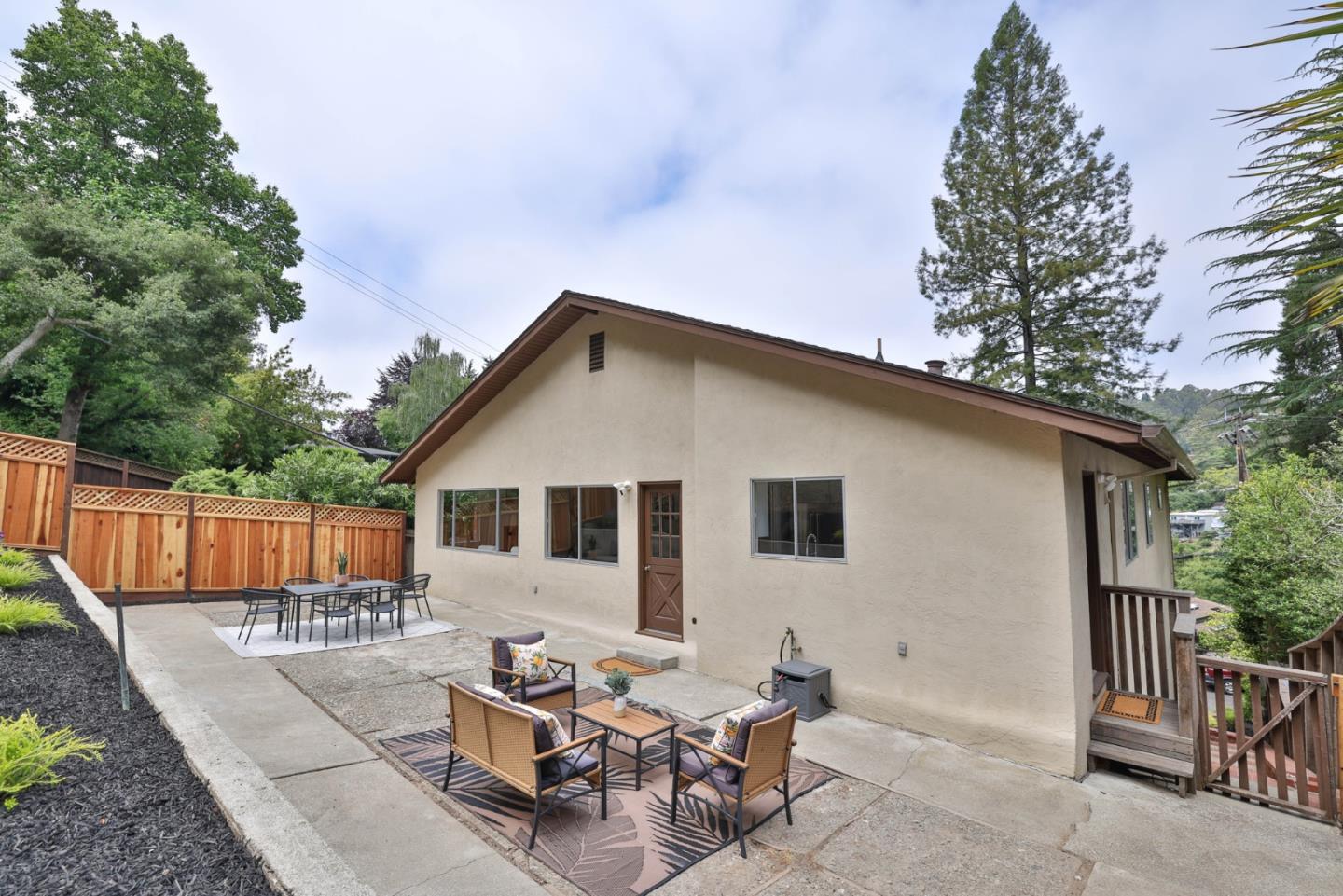 Detail Gallery Image 29 of 40 For 1815 Woodhaven Way, Oakland,  CA 94611 - 6 Beds | 2/2 Baths