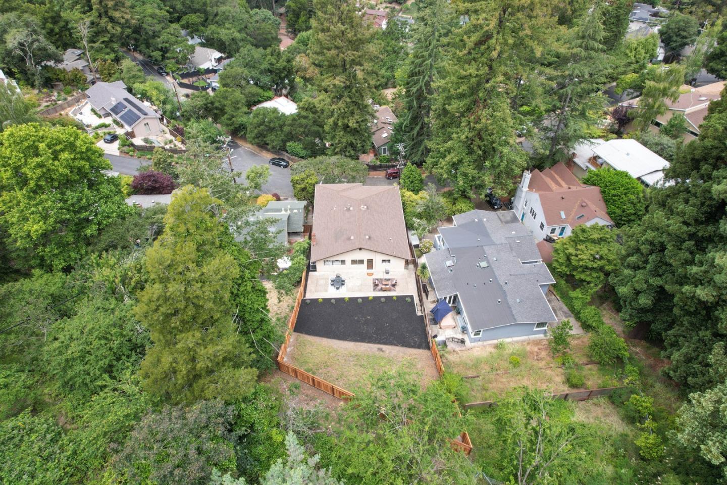 Detail Gallery Image 37 of 40 For 1815 Woodhaven Way, Oakland,  CA 94611 - 6 Beds | 2/2 Baths