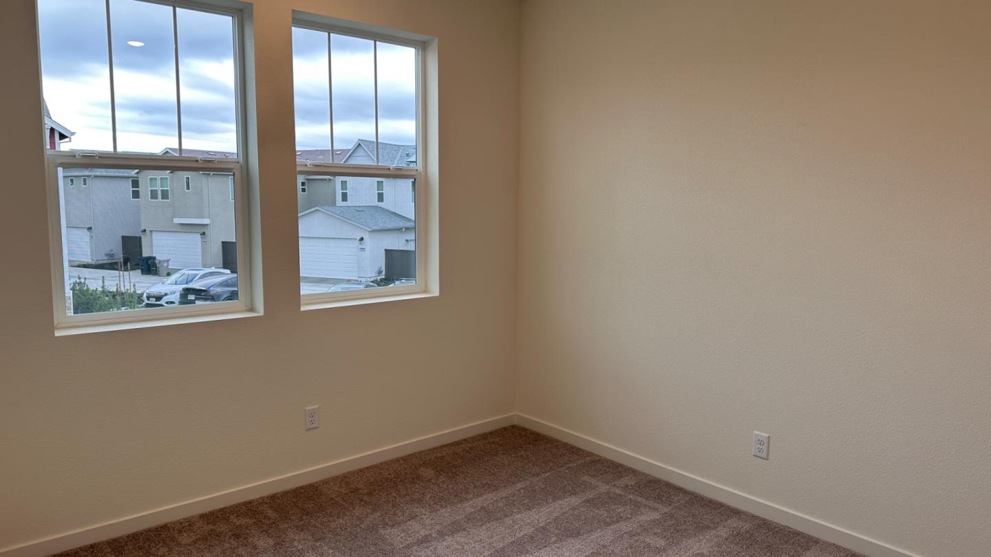 Detail Gallery Image 32 of 47 For 2817 Earthened Walk, Sacramento,  CA 95833 - 4 Beds | 3 Baths