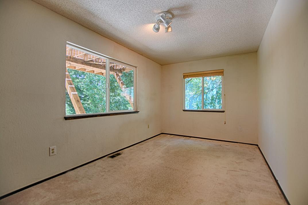 Detail Gallery Image 16 of 29 For 41 Grandview Ave, Felton,  CA 95018 - 4 Beds | 2/1 Baths