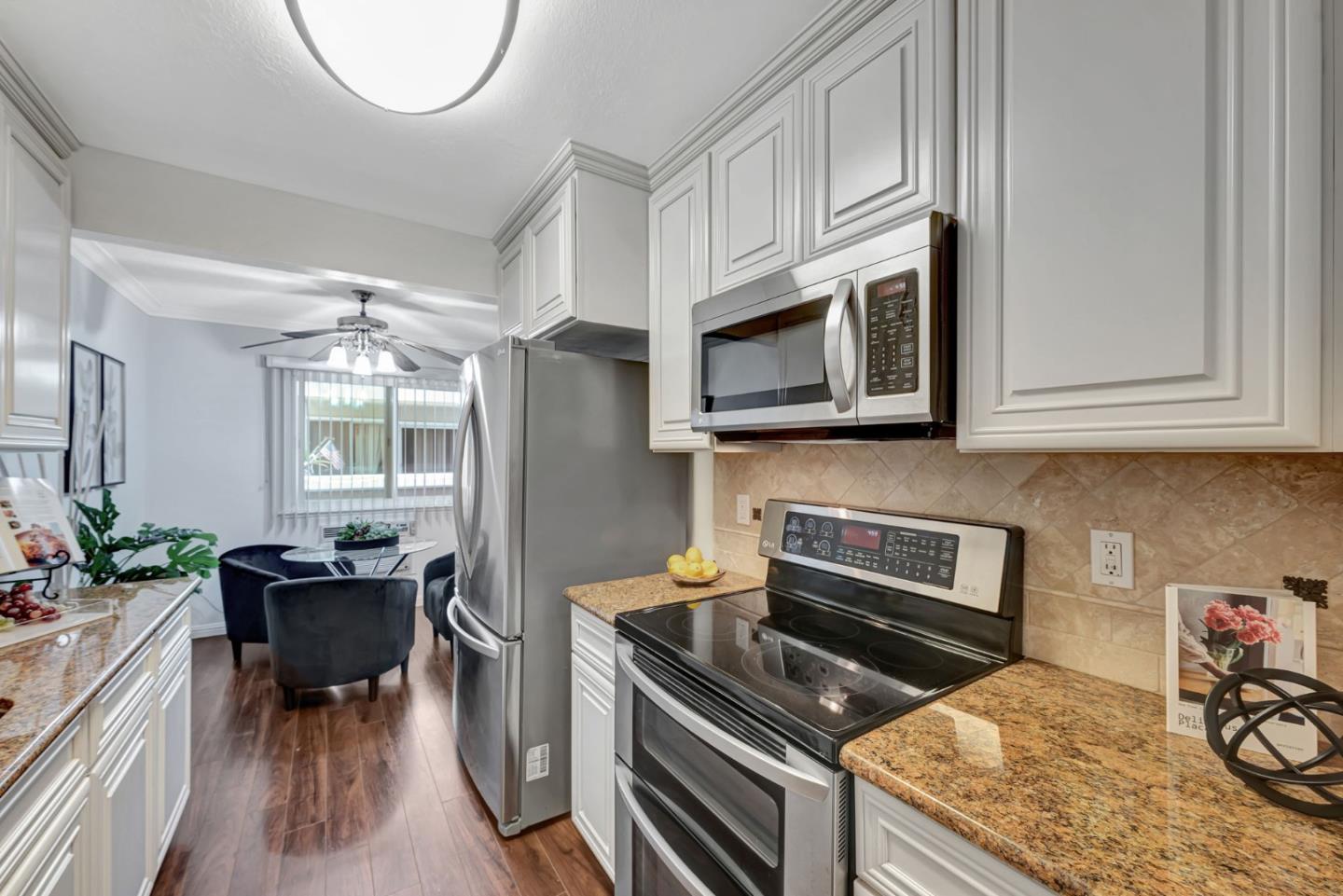 Detail Gallery Image 10 of 33 For 1898 Meridian Ave #20,  San Jose,  CA 95125 - 2 Beds | 2 Baths