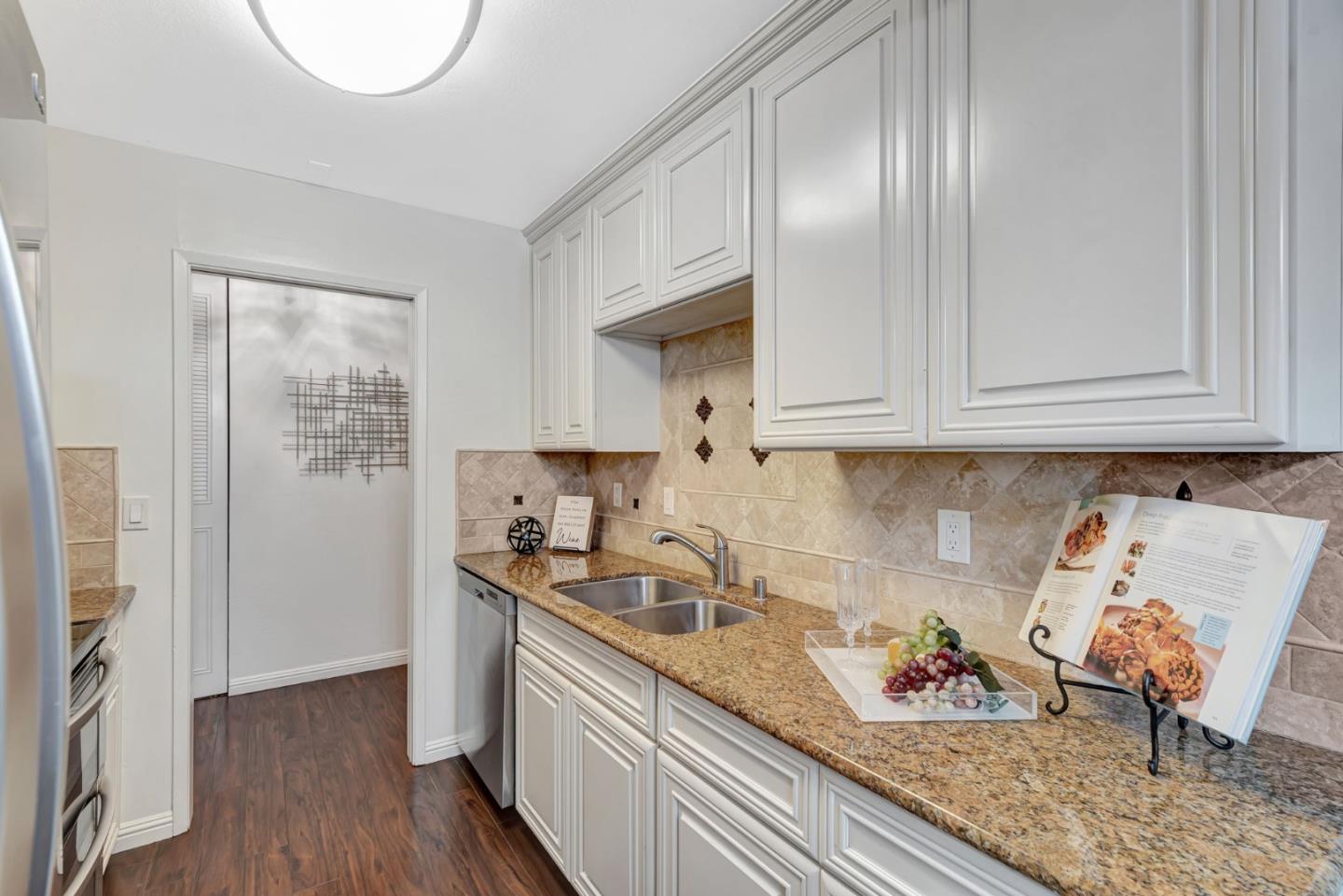 Detail Gallery Image 13 of 33 For 1898 Meridian Ave #20,  San Jose,  CA 95125 - 2 Beds | 2 Baths