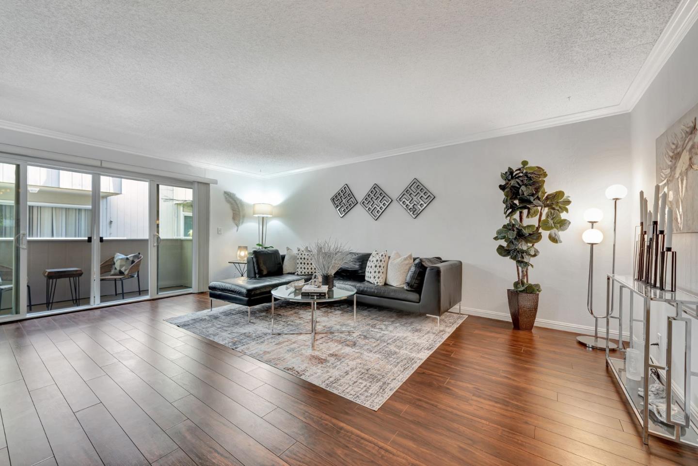Detail Gallery Image 7 of 33 For 1898 Meridian Ave #20,  San Jose,  CA 95125 - 2 Beds | 2 Baths