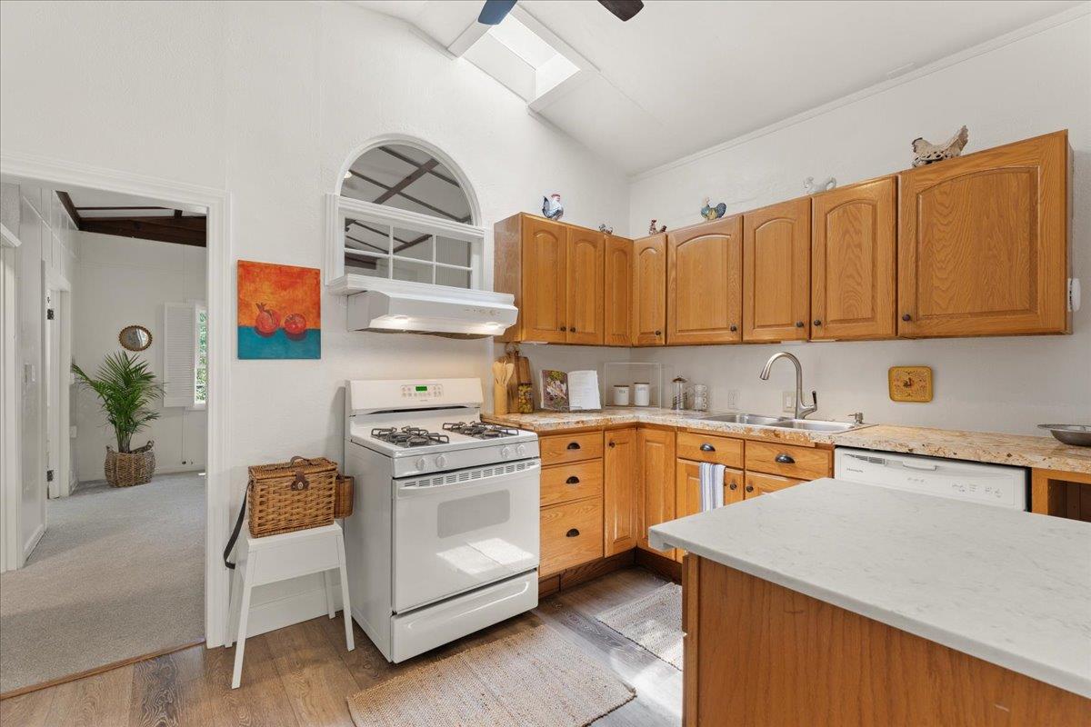 Detail Gallery Image 11 of 40 For 900 Lakeside Dr, Felton,  CA 95018 - 2 Beds | 1 Baths