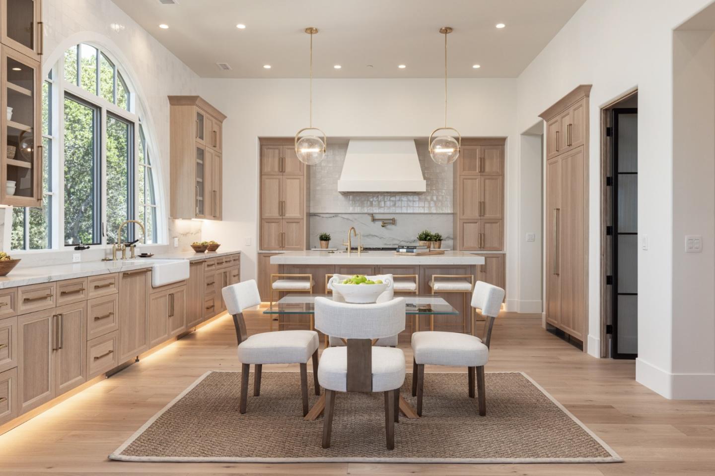 Detail Gallery Image 11 of 44 For 8220 Manjares Rd, Monterey,  CA 93940 - 4 Beds | 4/3 Baths