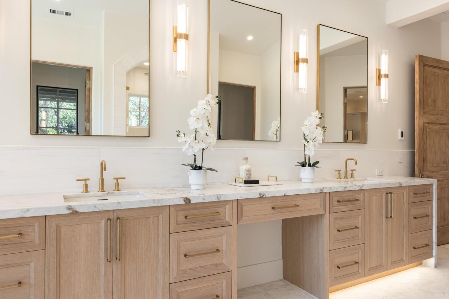 Detail Gallery Image 20 of 44 For 8220 Manjares Rd, Monterey,  CA 93940 - 4 Beds | 4/3 Baths