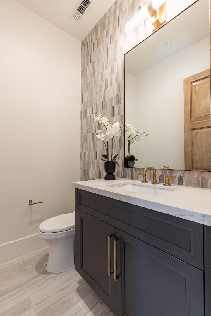 Detail Gallery Image 24 of 44 For 8220 Manjares Rd, Monterey,  CA 93940 - 4 Beds | 4/3 Baths