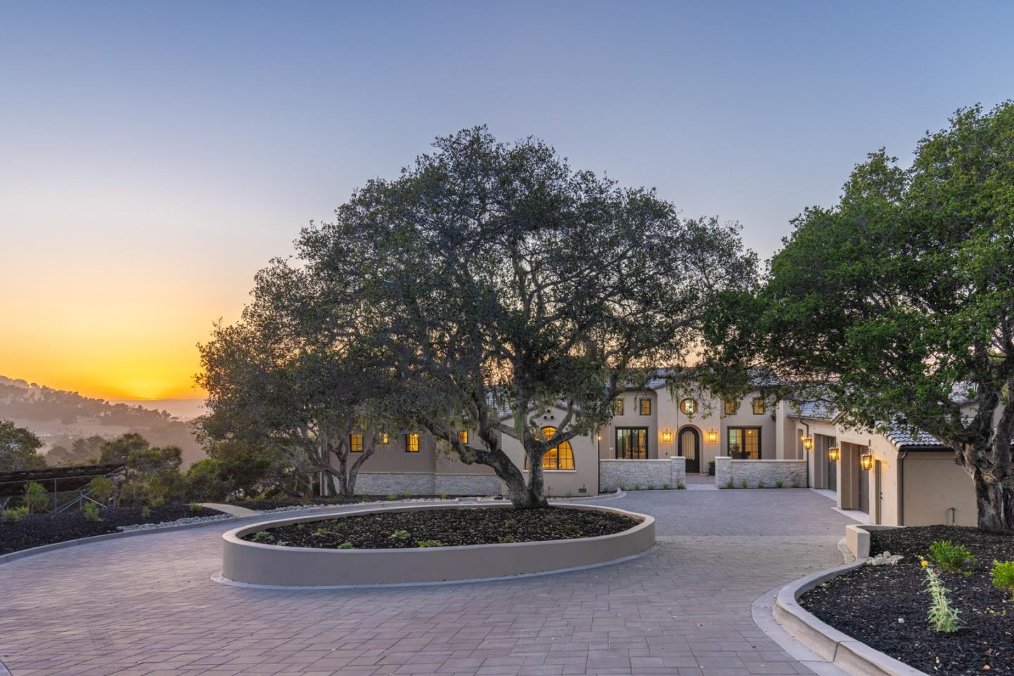 Detail Gallery Image 39 of 44 For 8220 Manjares Rd, Monterey,  CA 93940 - 4 Beds | 4/3 Baths