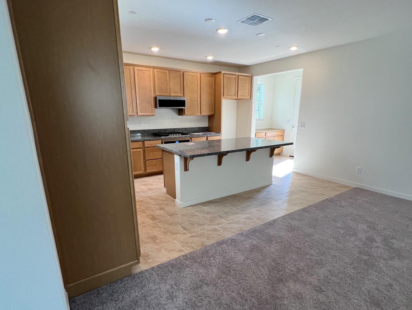 Detail Gallery Image 7 of 43 For 2800 High Tide Ave, Sacramento,  CA 95833 - 4 Beds | 3 Baths