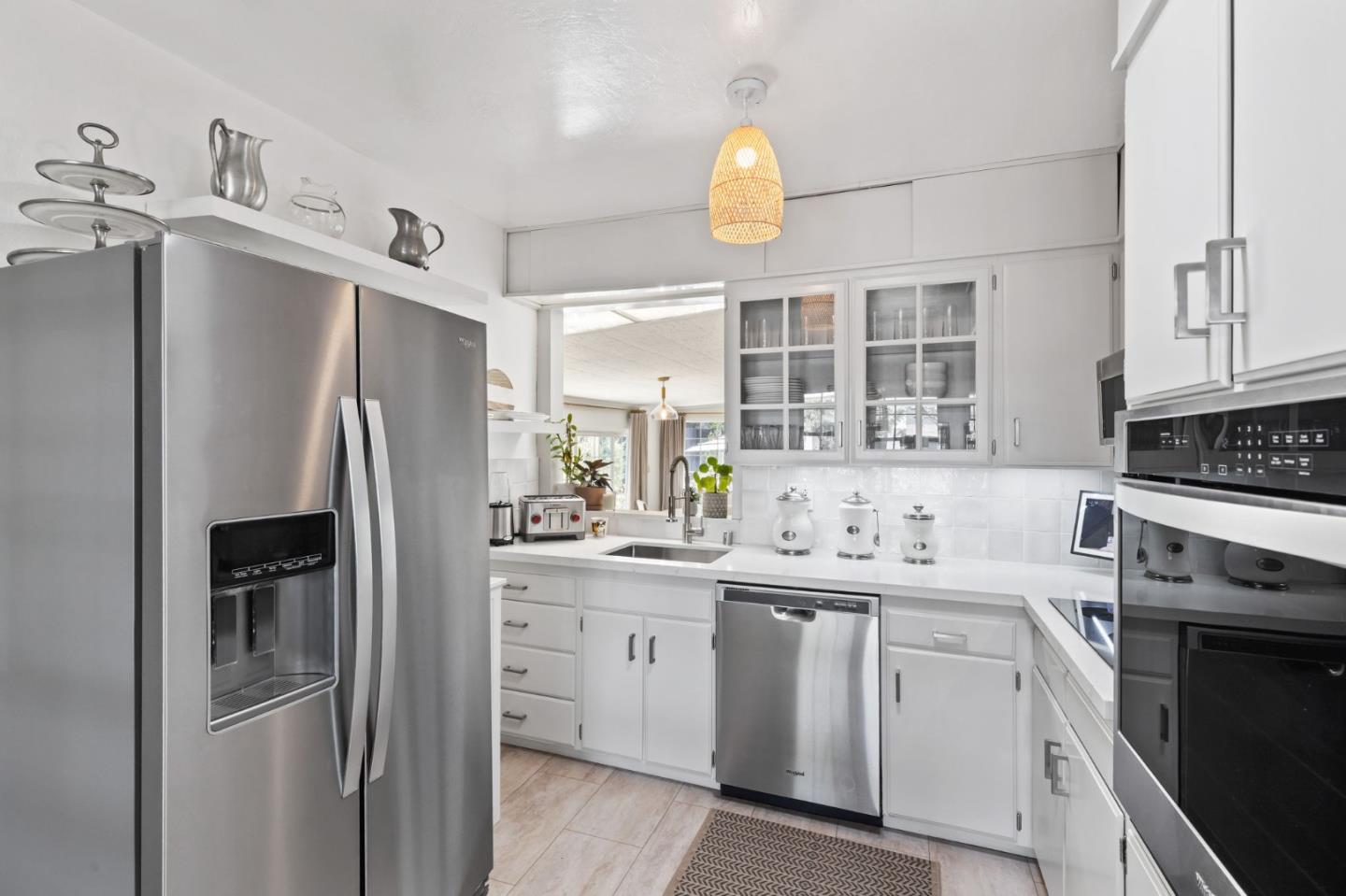 Detail Gallery Image 10 of 27 For 2061 Oakley Ave, Menlo Park,  CA 94025 - 3 Beds | 2 Baths