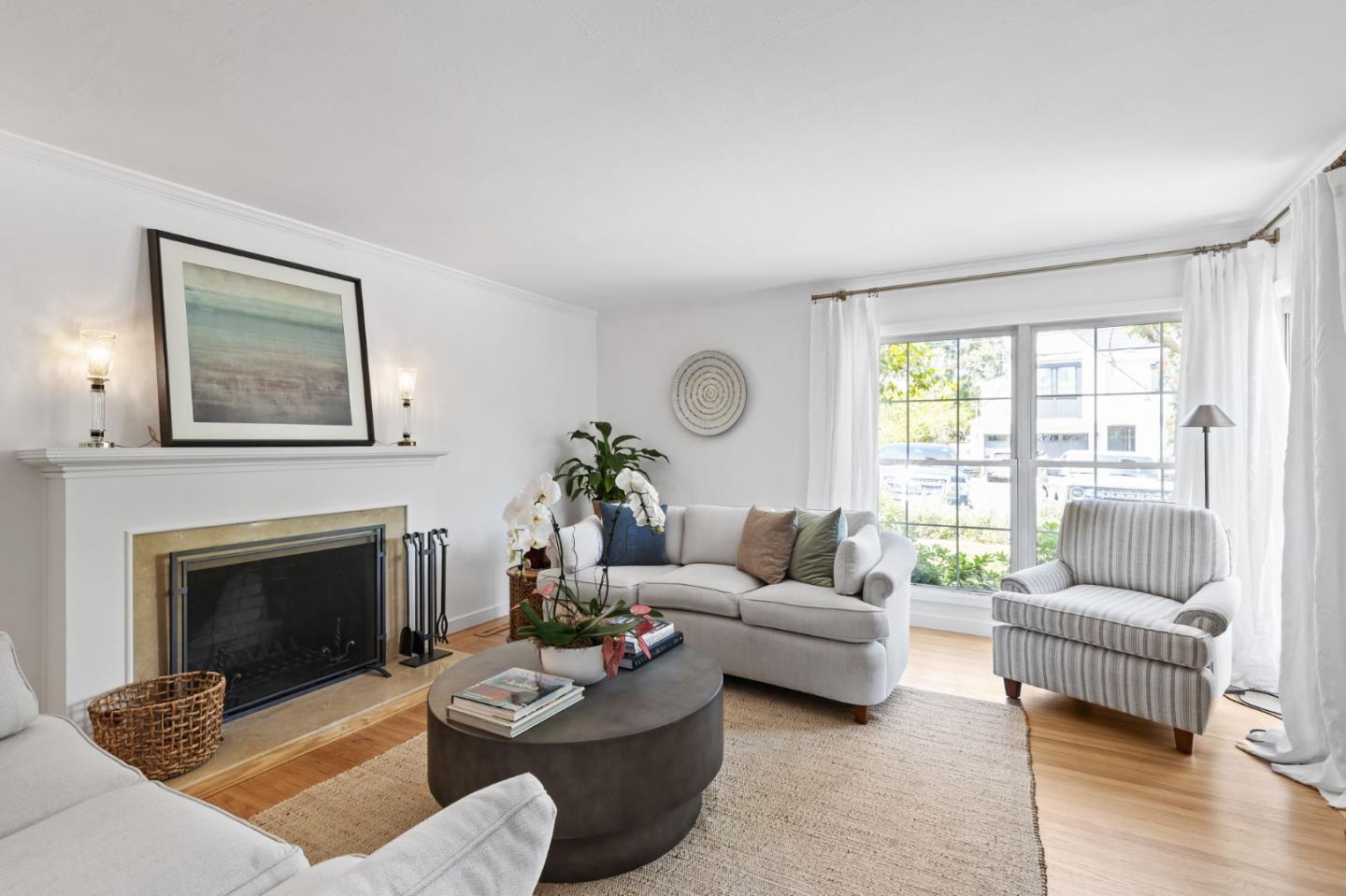 Detail Gallery Image 4 of 27 For 2061 Oakley Ave, Menlo Park,  CA 94025 - 3 Beds | 2 Baths