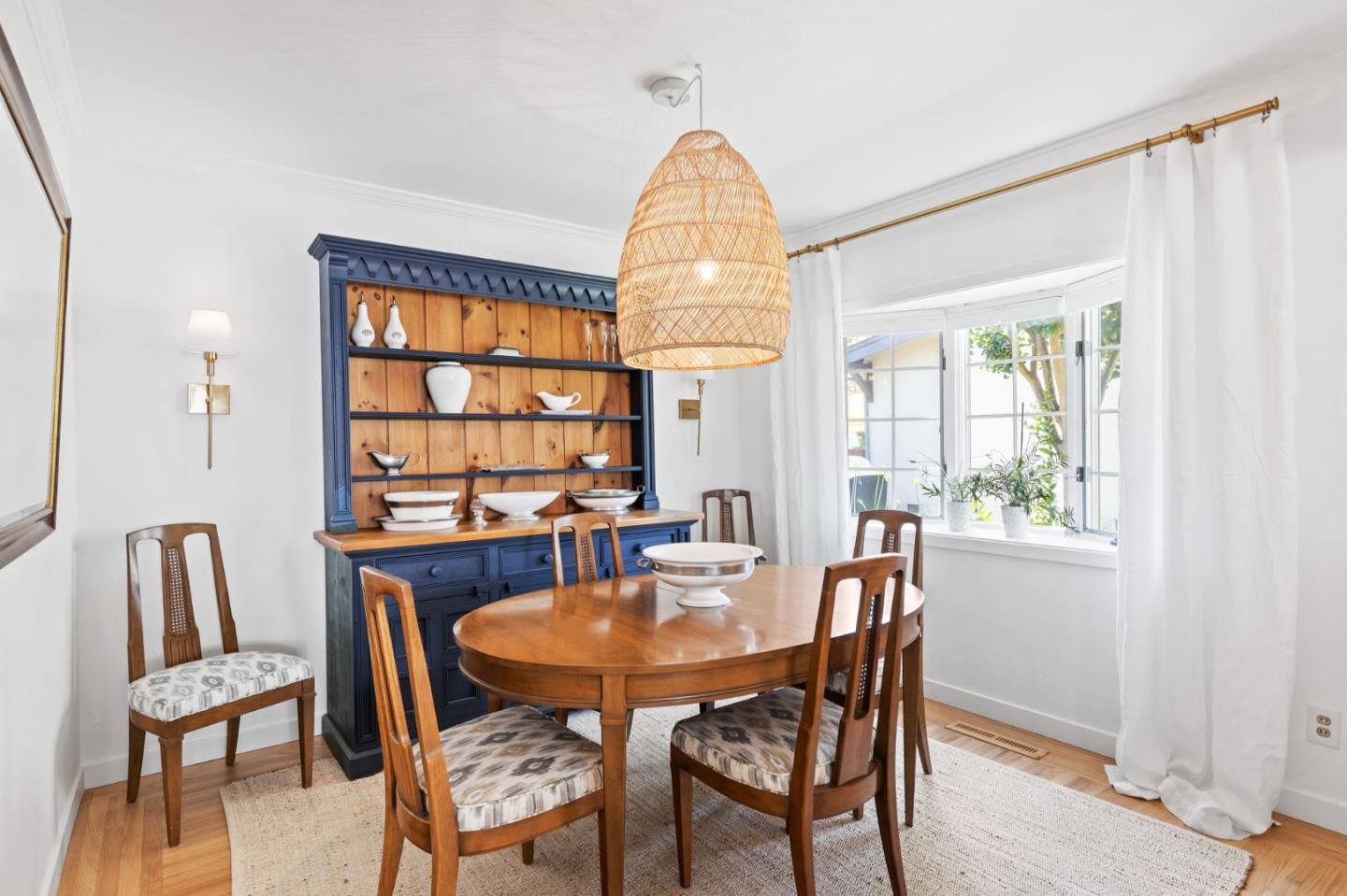 Detail Gallery Image 7 of 27 For 2061 Oakley Ave, Menlo Park,  CA 94025 - 3 Beds | 2 Baths