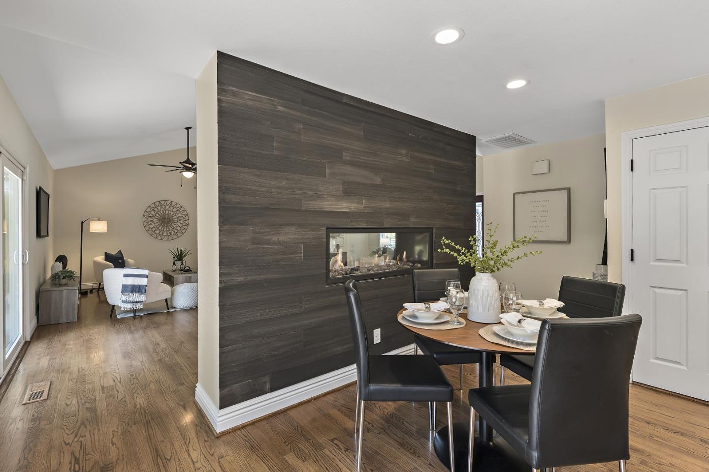 Detail Gallery Image 10 of 31 For 714 Colleen Dr, San Jose,  CA 95123 - 4 Beds | 2 Baths