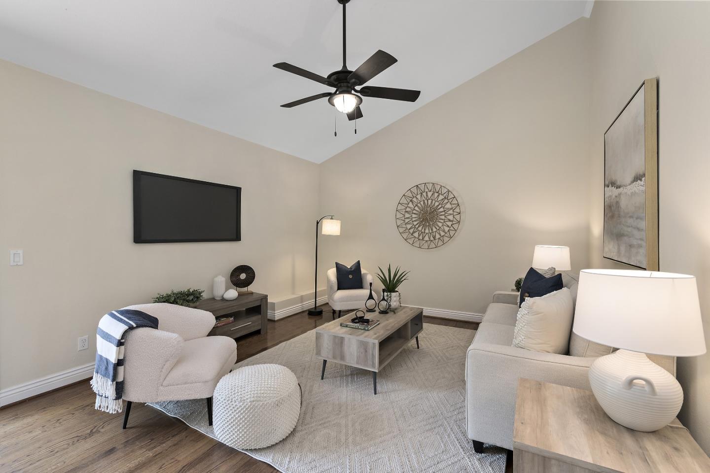 Detail Gallery Image 14 of 31 For 714 Colleen Dr, San Jose,  CA 95123 - 4 Beds | 2 Baths