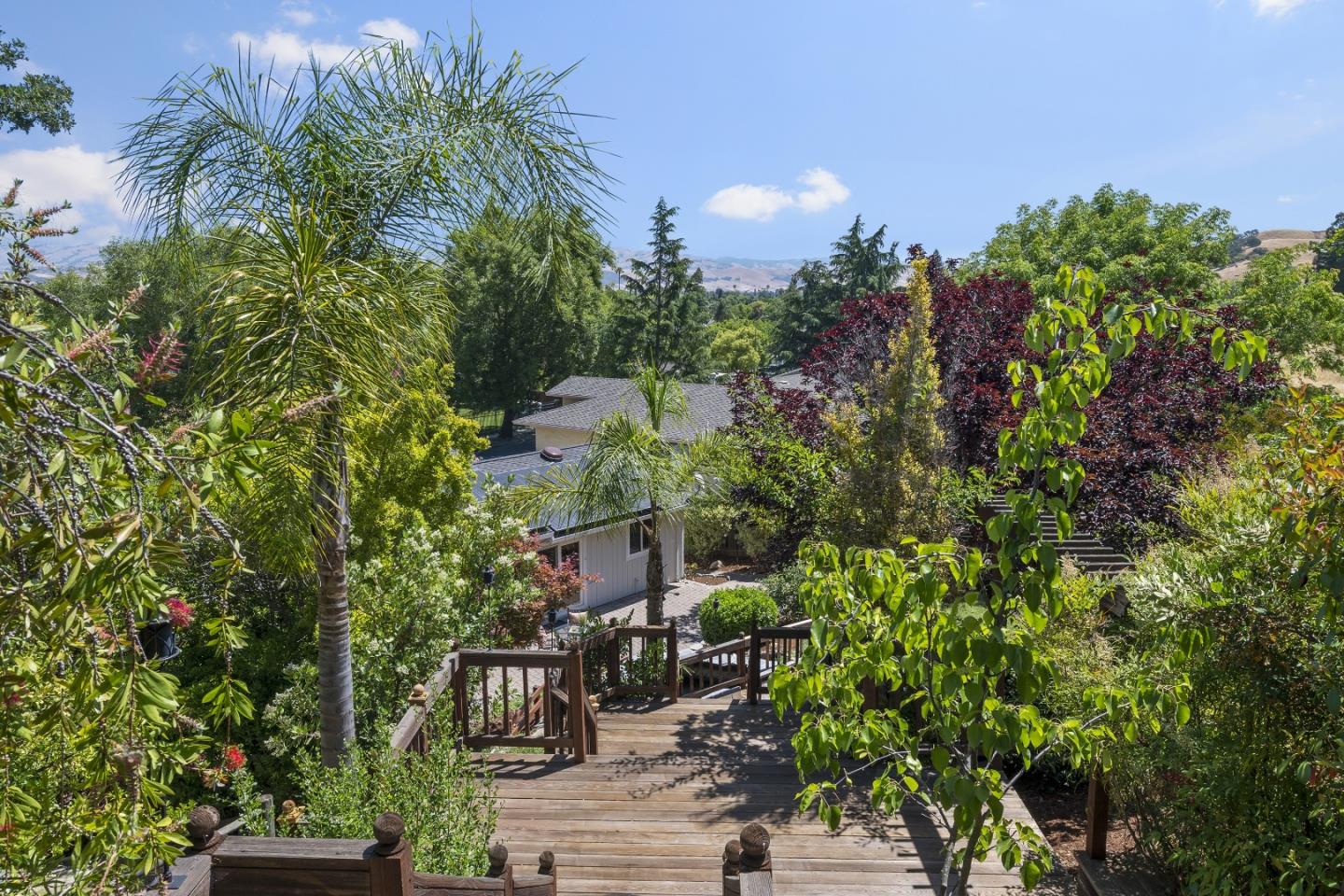 Detail Gallery Image 30 of 31 For 714 Colleen Dr, San Jose,  CA 95123 - 4 Beds | 2 Baths